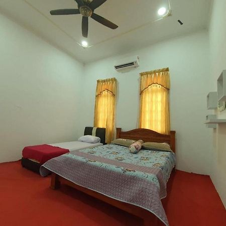 Oyo 90404 Hotel Z Dirgahayu 313 Pasir Mas Экстерьер фото
