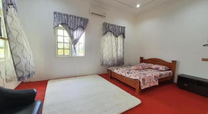 Oyo 90404 Hotel Z Dirgahayu 313 Pasir Mas Экстерьер фото
